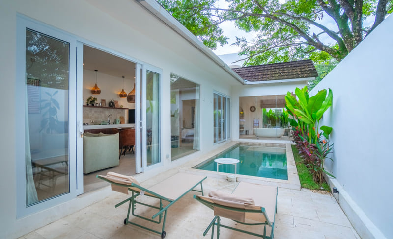 Villa with Office Near Melasti Beach