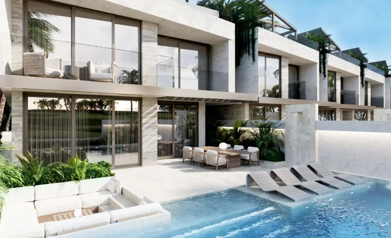 Luxurious Contemporary Oasis