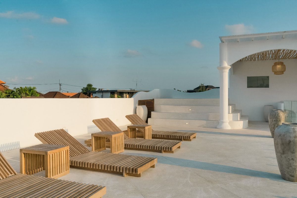 Rooftop Sunset Villa in Buduk photo 4