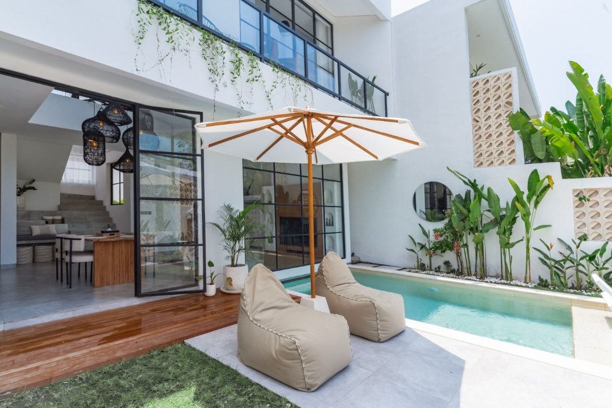 Rooftop Sunset Villa in Buduk photo 3