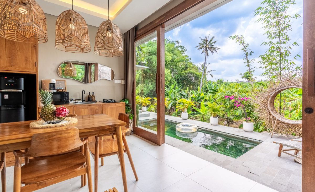 Riverfront villa in Tumbak Bayuh photo 5